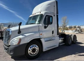 2016 FREIGHTLINER CASCADIA DAY CAB