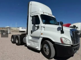 2016 FREIGHTLINER CASCADIA DAY CAB