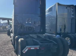 
										2019 International PROSTAR full									