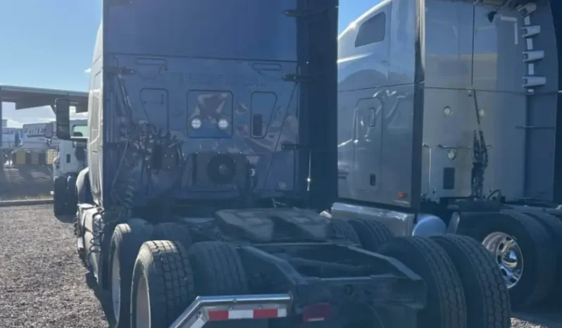 
								2019 International PROSTAR full									