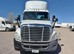 
										2016 FREIGHTLINER CASCADIA DAY CAB full									