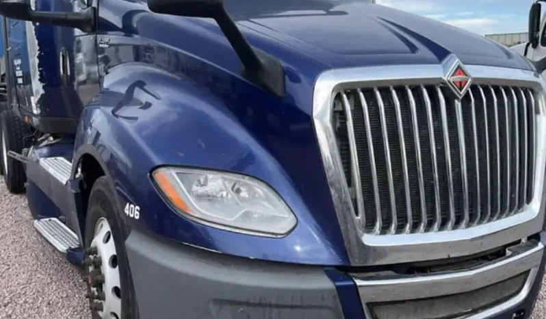 
								2019 International PROSTAR full									