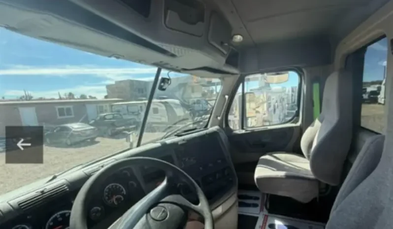 
								2016 FREIGHTLINER CASCADIA DAY CAB full									