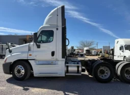 
										2016 FREIGHTLINER CASCADIA DAY CAB full									