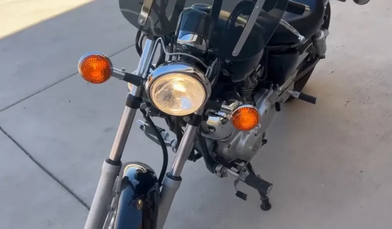 
								2023 Yamaha Vstar 250 full									
