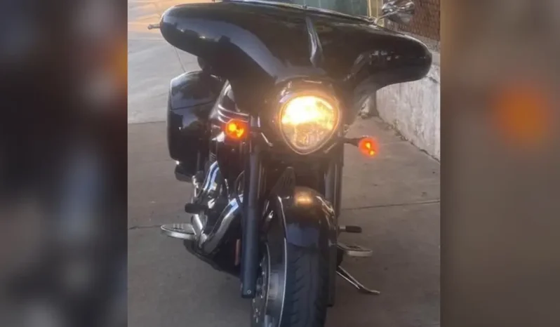 
								2006 Yamaha Roadliner full									