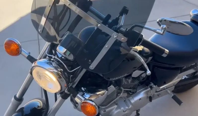 
								2023 Yamaha Vstar 250 full									