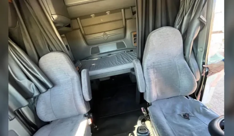 
								2014 International Prostar full									