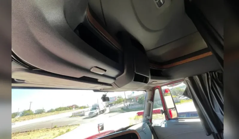 
								2014 International Prostar full									