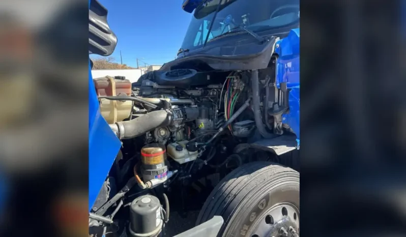
								2013 Freightliner Cascadia full									