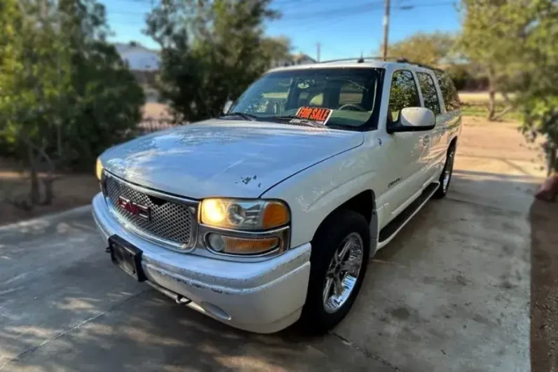GMC Yukon Denali_2003
