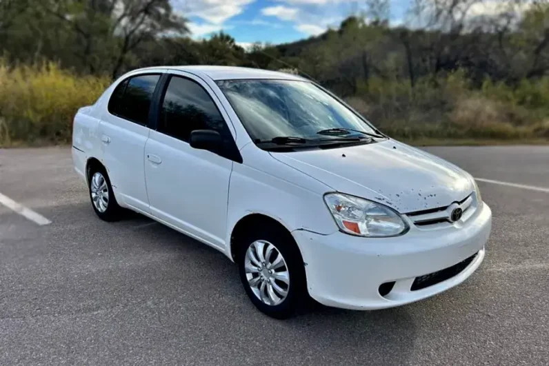 Toyota Echo